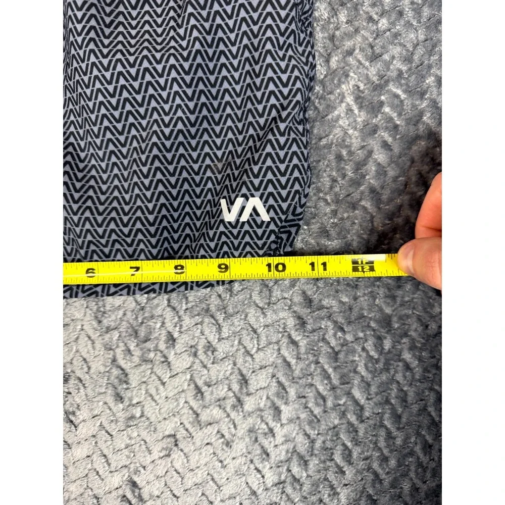 RVCA Yogger Shorts Men Small Gray Black All Over Print Easy Fit Workout Athletic
